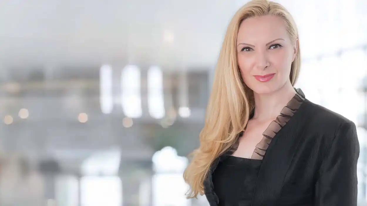 Laura Stefan